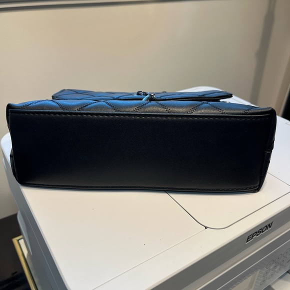 Black Crossbody or Shoulder Purse - Picture 5 of 6